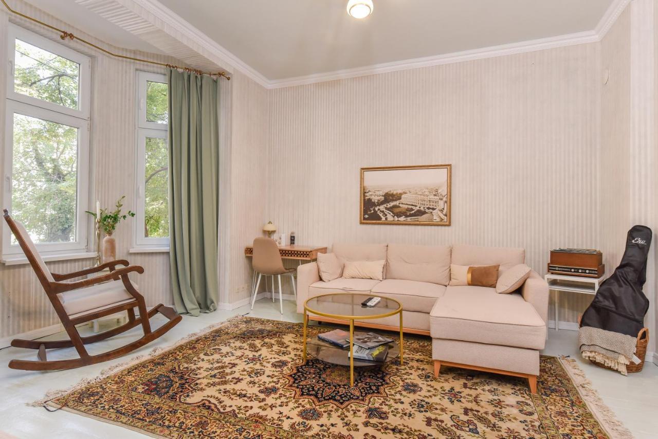 Spacious Vintage 2Br, 2Bath Apartment By Flat Mаnager Софія Екстер'єр фото