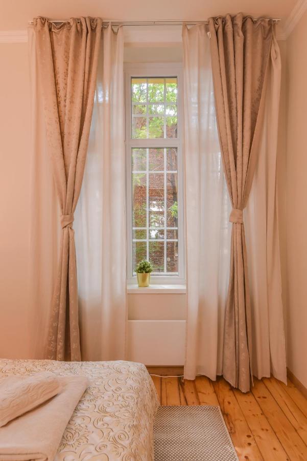 Spacious Vintage 2Br, 2Bath Apartment By Flat Mаnager Софія Екстер'єр фото